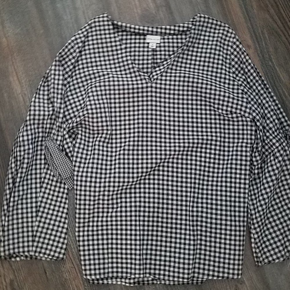 Black & White Long Sleeve Light Weight Blouse - 3X